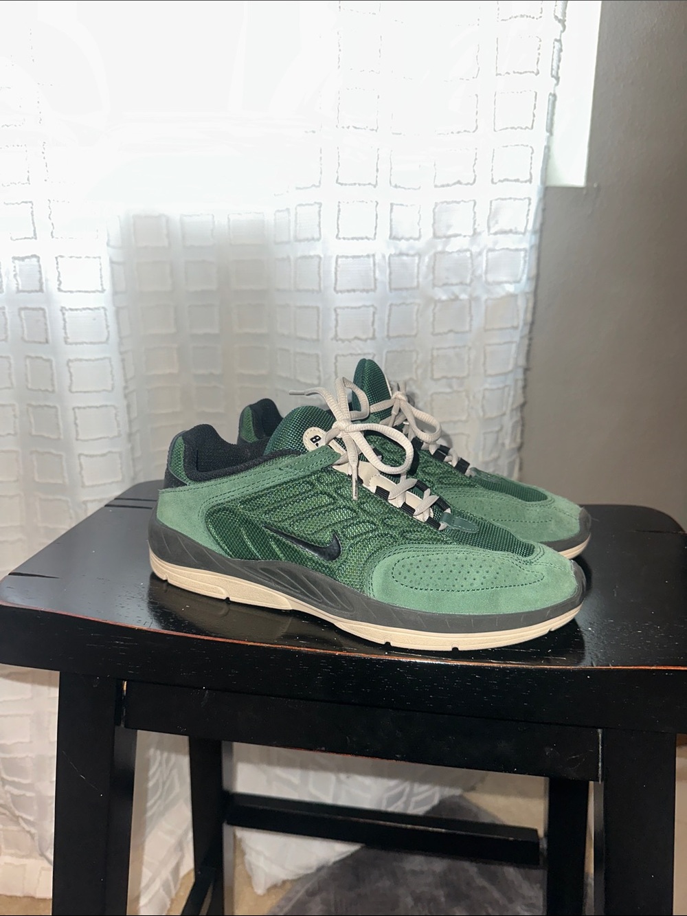 Nike Men’s Green Suede and Mesh Low-Top Sneakers with Black Swoosh